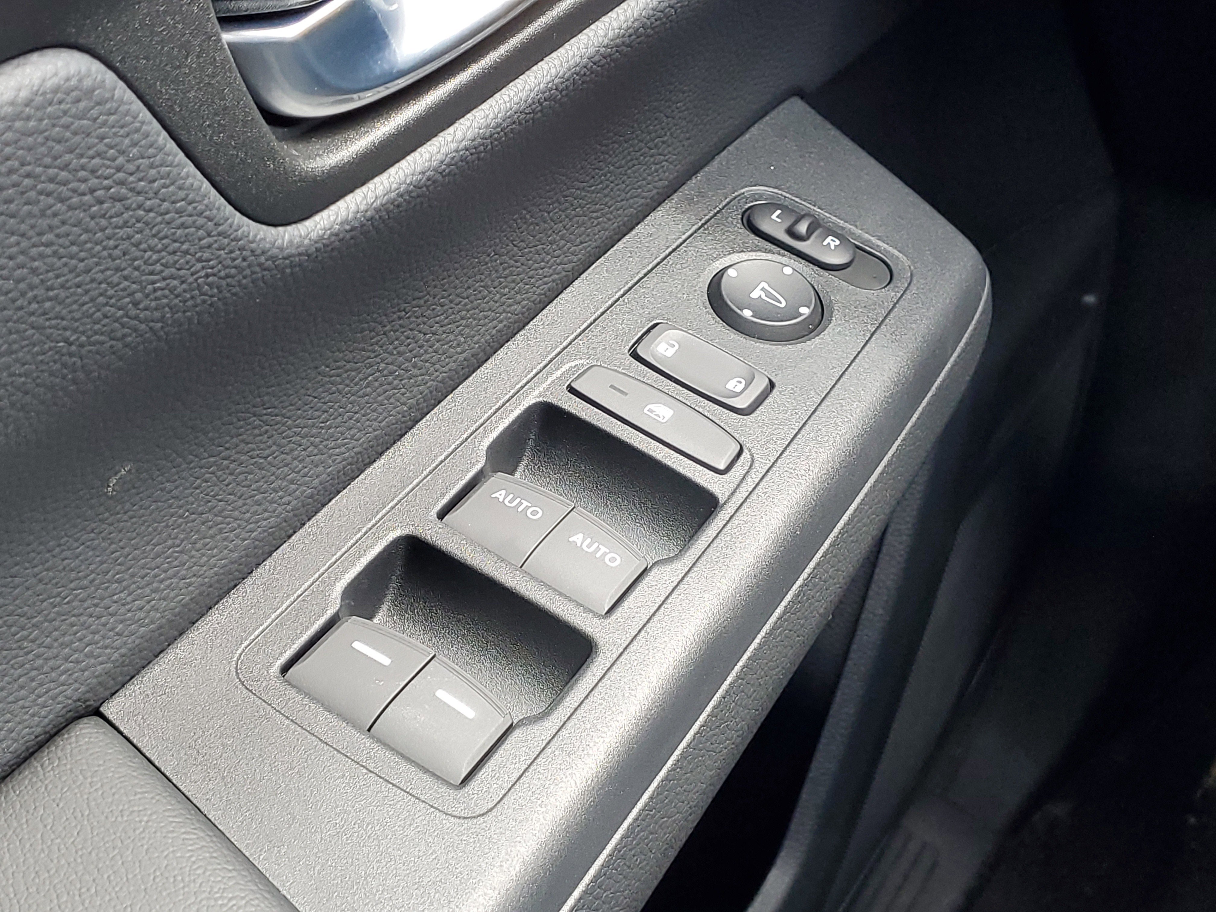 Certified 2026 Honda CR-V Sport image 18