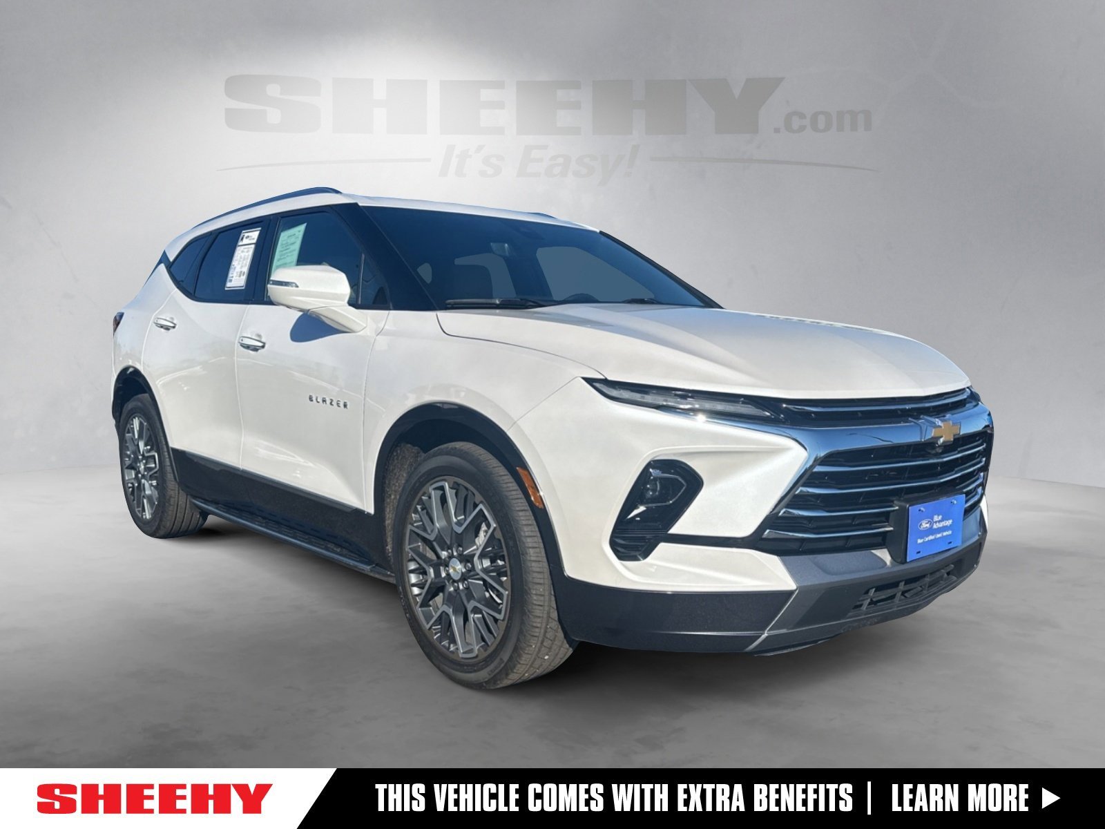 Used 2025 Chevrolet Blazer Premier w/ Driver Confidence II Package image 1