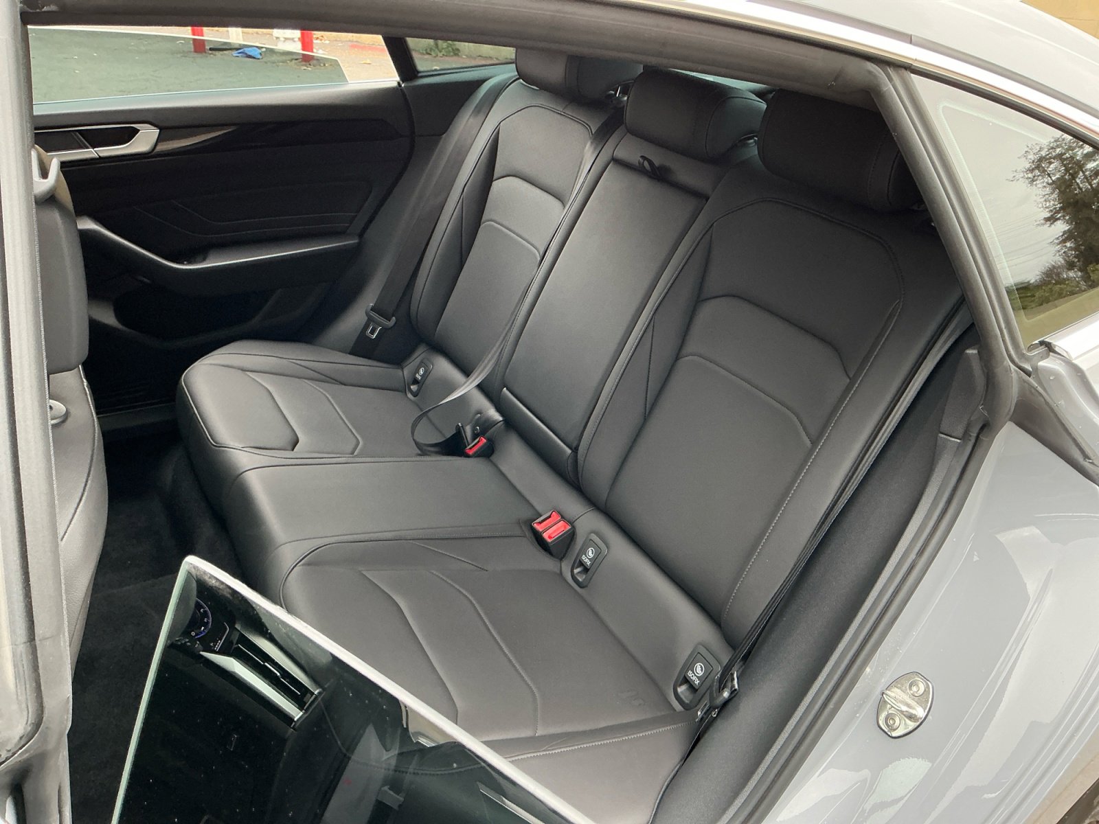 Used 2023 Volkswagen Arteon SE image 19