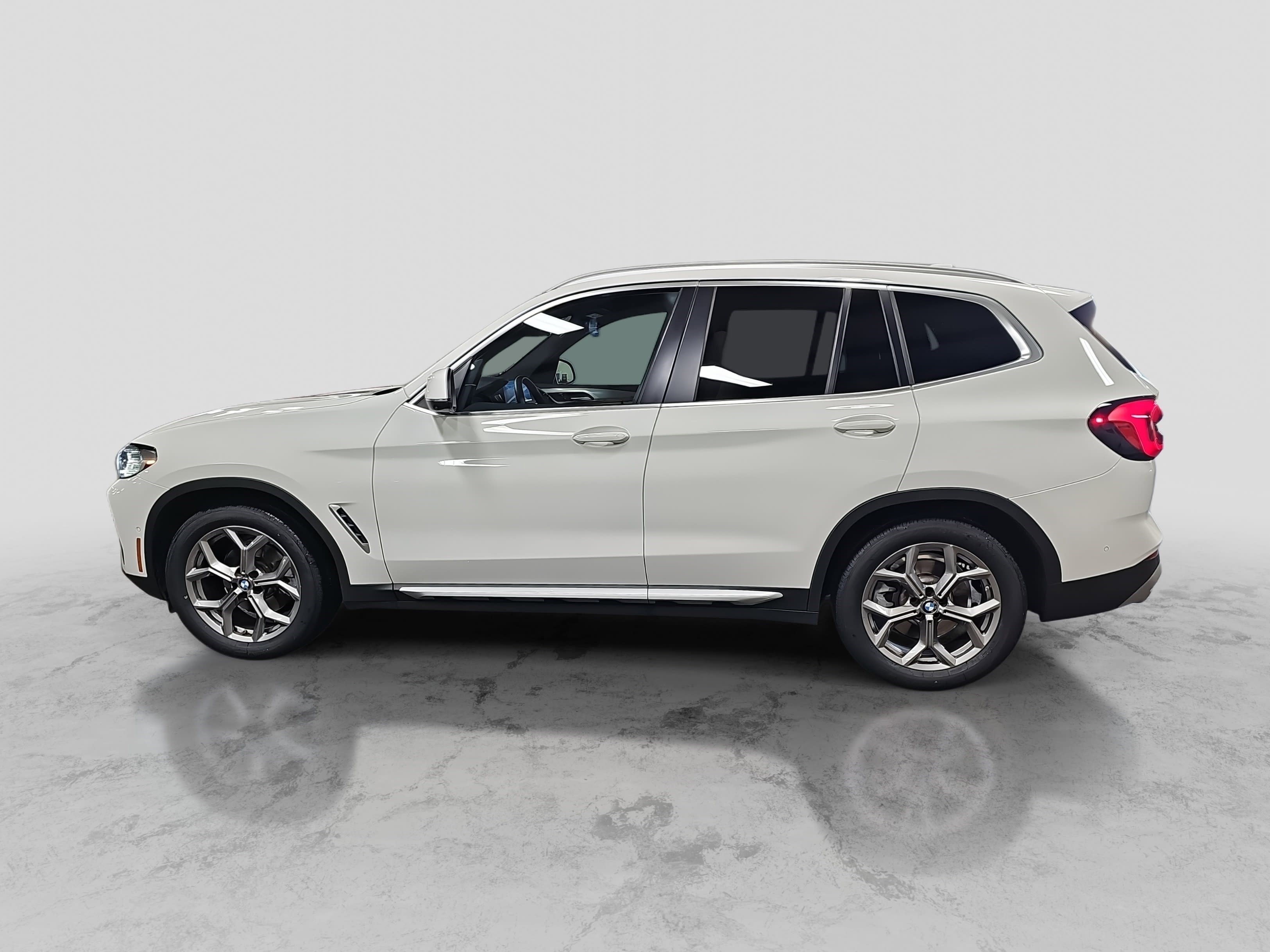 Used 2023 BMW X3 sDrive30i w/ Convenience Package image 8