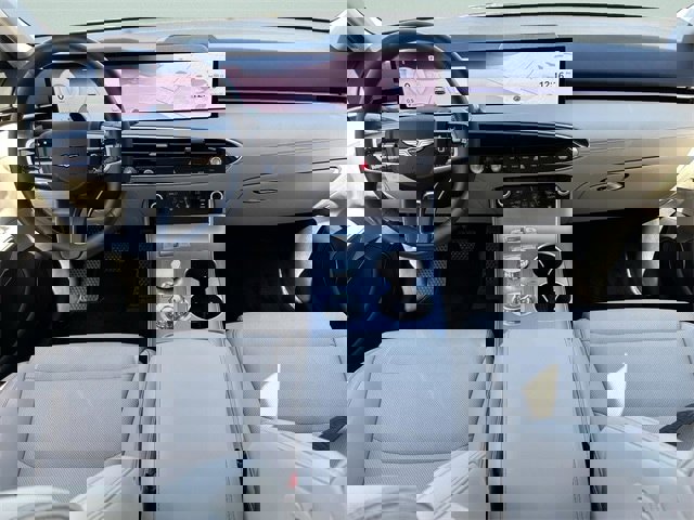 Used 2026 Genesis GV70 2.5T Select image 9