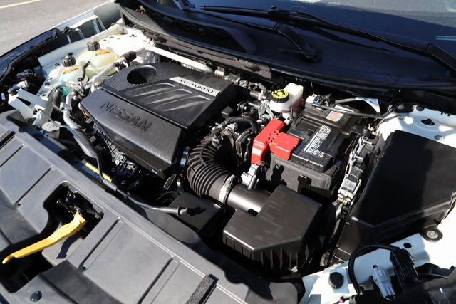 Used 2023 Nissan Rogue S image 3