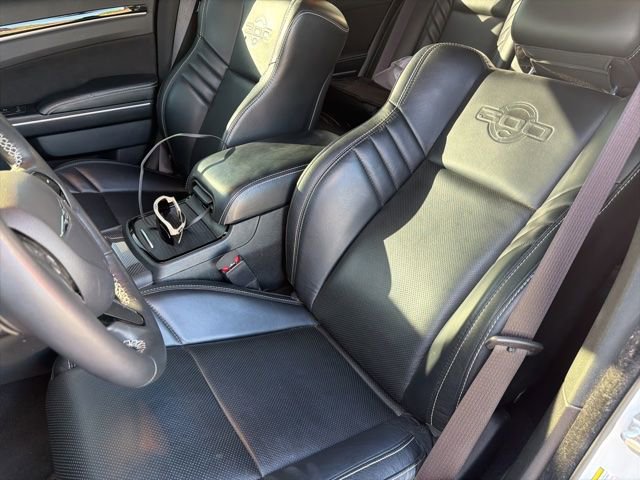 Used 2023 Chrysler 300 C RWD image 37