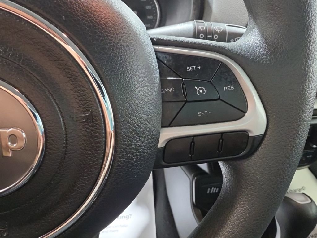 Used 2023 Jeep Renegade Latitude image 26