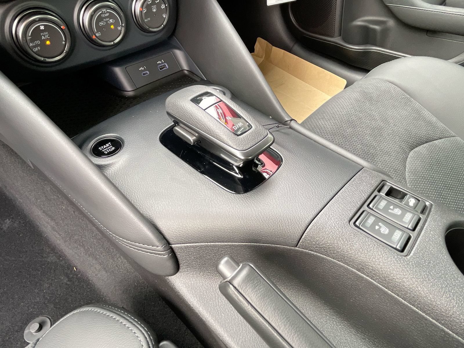 New 2024 Nissan Z Performance w/ Floor Mat Package RWD image 17