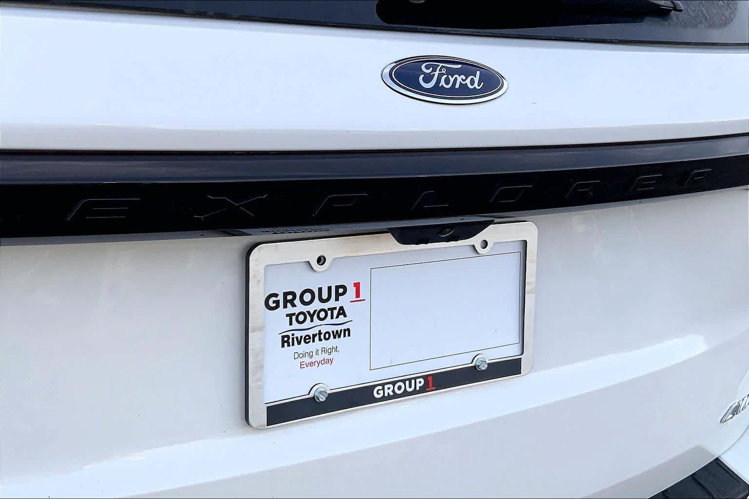 Used 2025 Ford Explorer ST-Line w/ ST-Line Street Pack AWD/4WD image 27