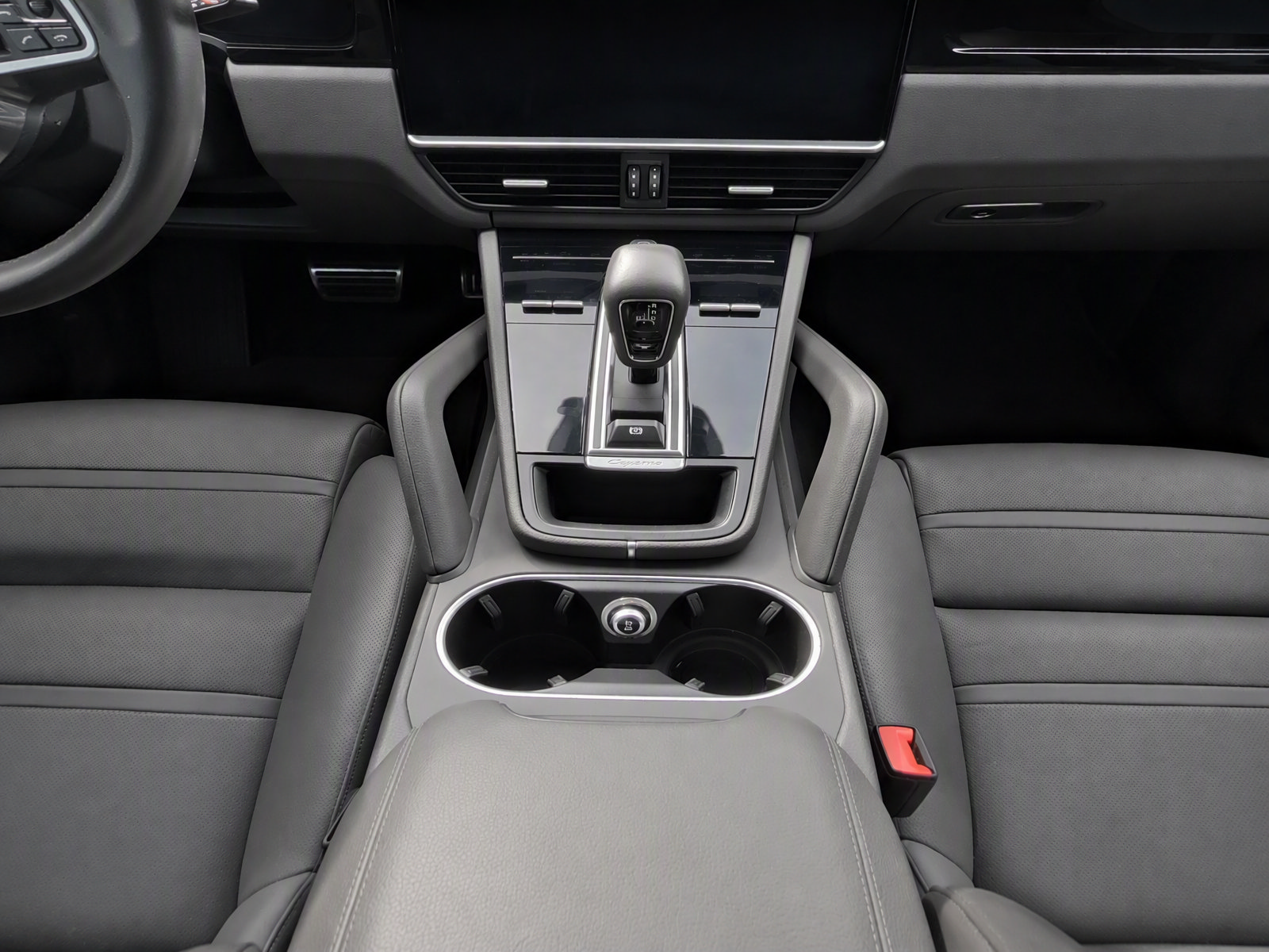 Used 2020 Porsche Cayenne S AWD/4WD image 16