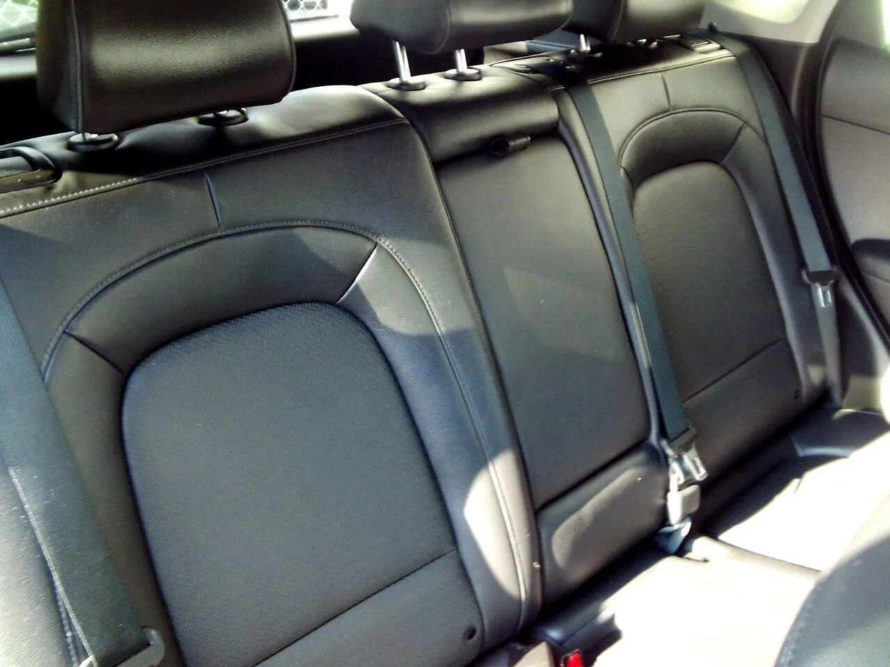 Used 2021 Hyundai Kona Ultimate FWD image 28