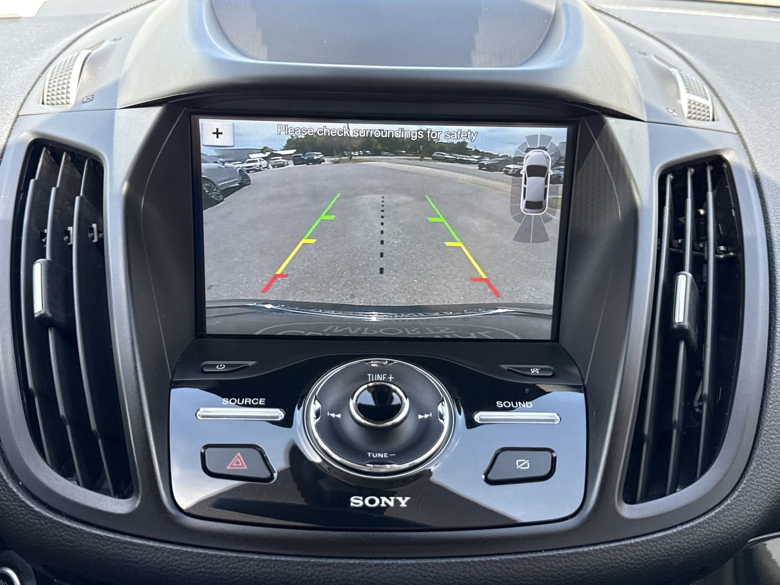 Used 2019 Ford Escape Titanium AWD/4WD image 17