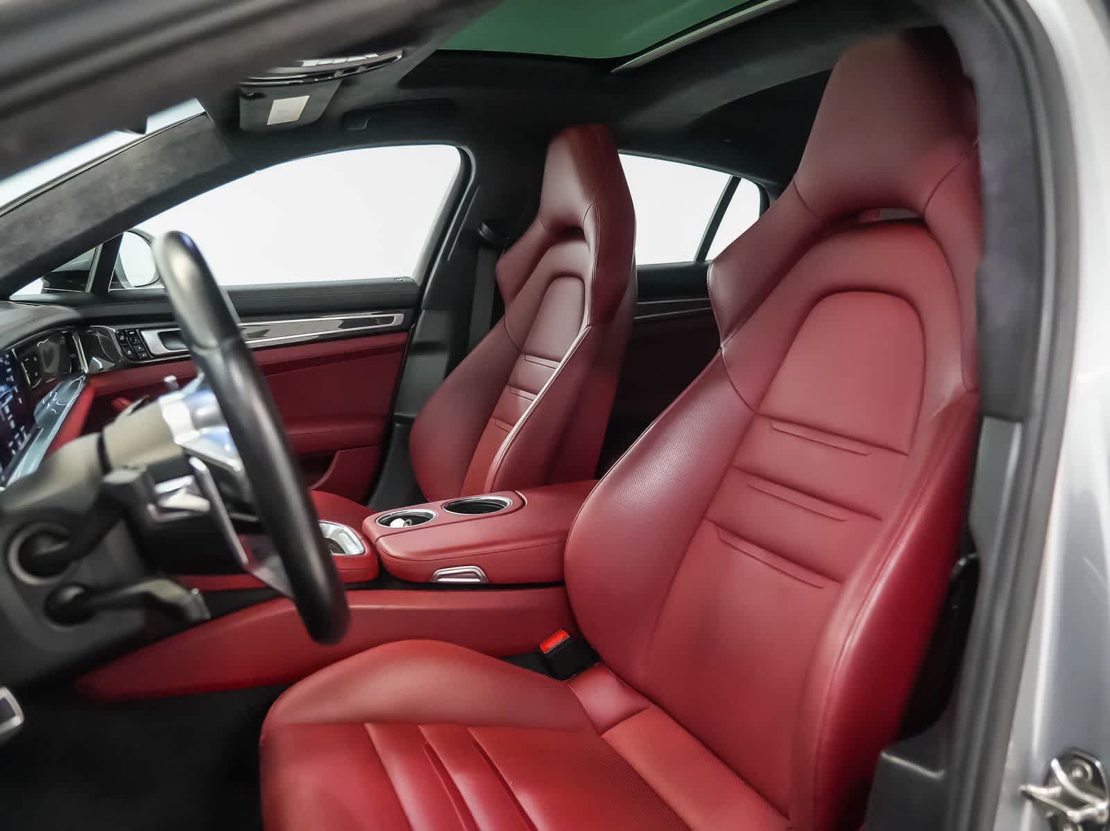 Certified 2020 Porsche Panamera GTS AWD/4WD image 5