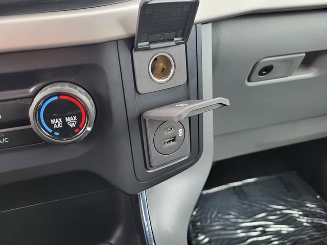 Used 2021 Ford F150 XLT w/ Trailer Tow Package image 16