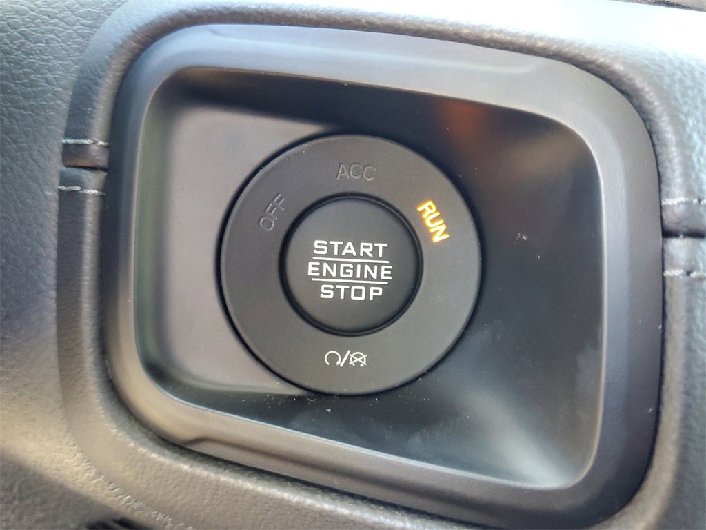 Used 2024 Jeep Wrangler Sahara image 24