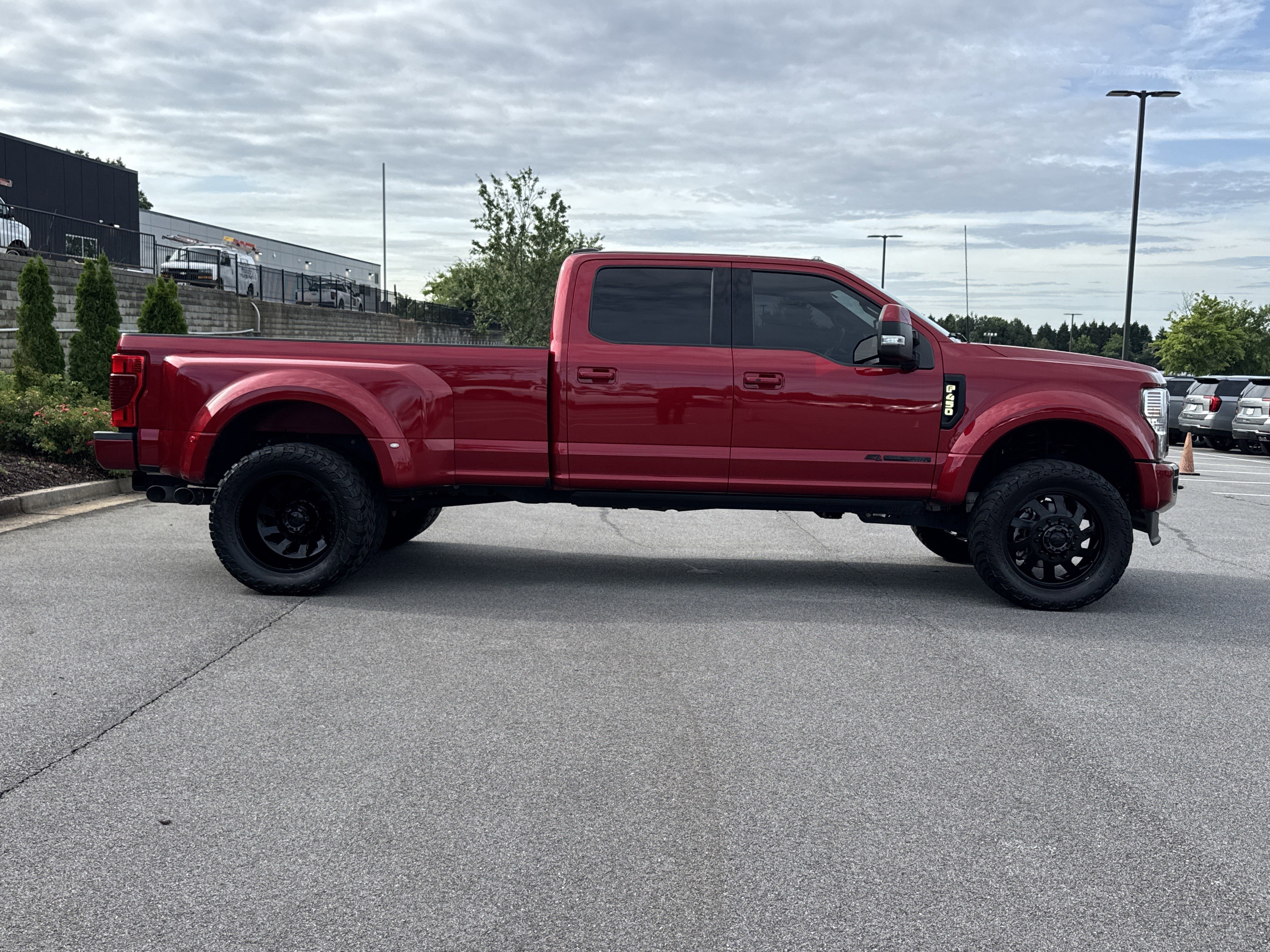 Used 2022 Ford F450 Platinum AWD/4WD image 11