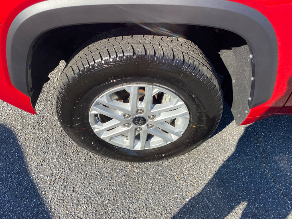 Used 2023 Toyota Tundra SR5 w/ SR5 Premium Package image 17