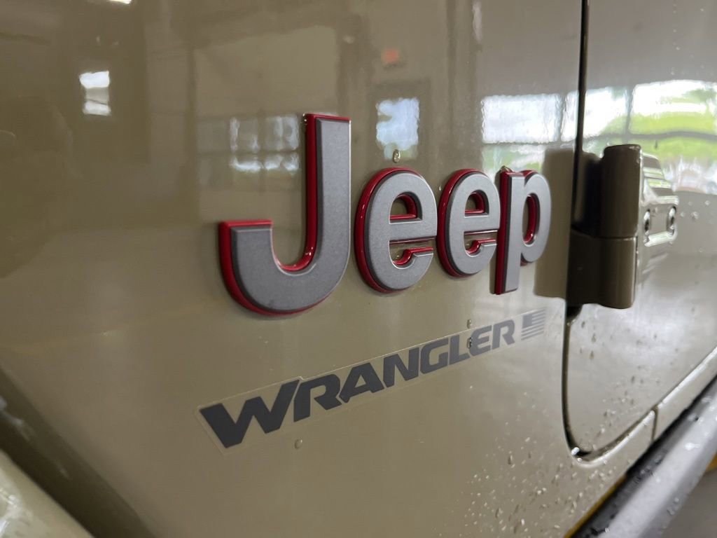New 2026 Jeep Wrangler Unlimited Rubicon AWD/4WD image 16