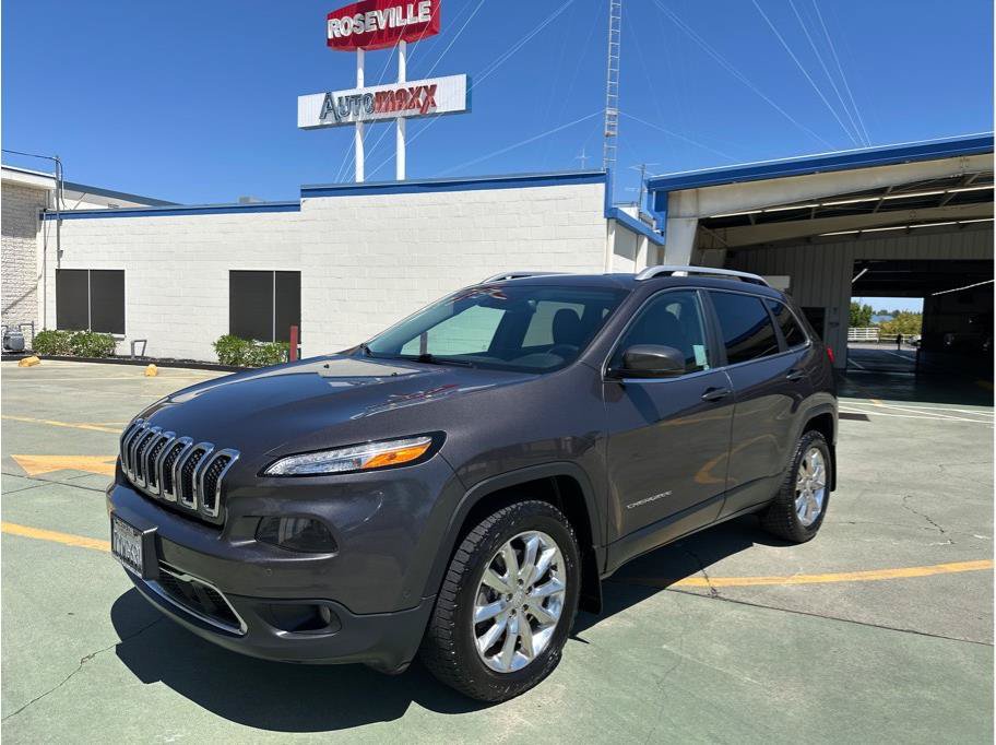 Used 2017 Jeep Cherokee Limited w/ Technology Group