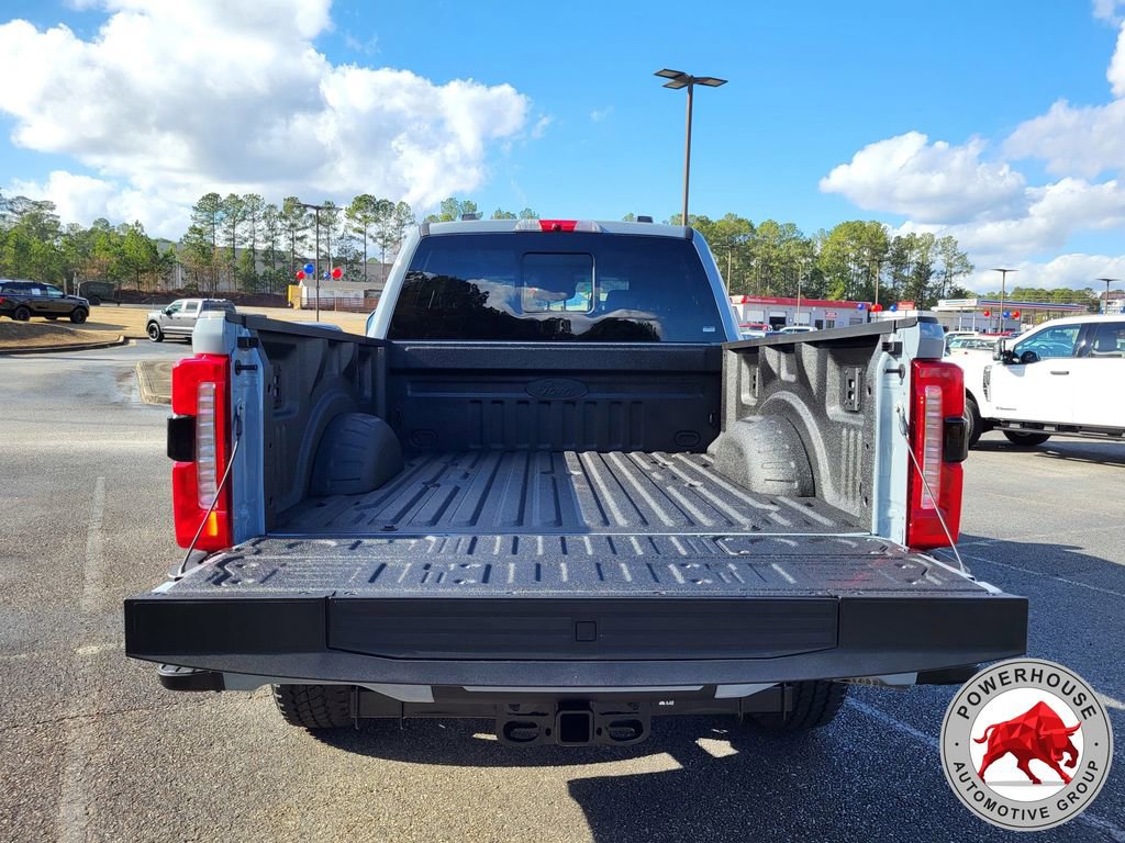 New 2026 Ford F250 Lariat w/ Black Appearance Package image 8