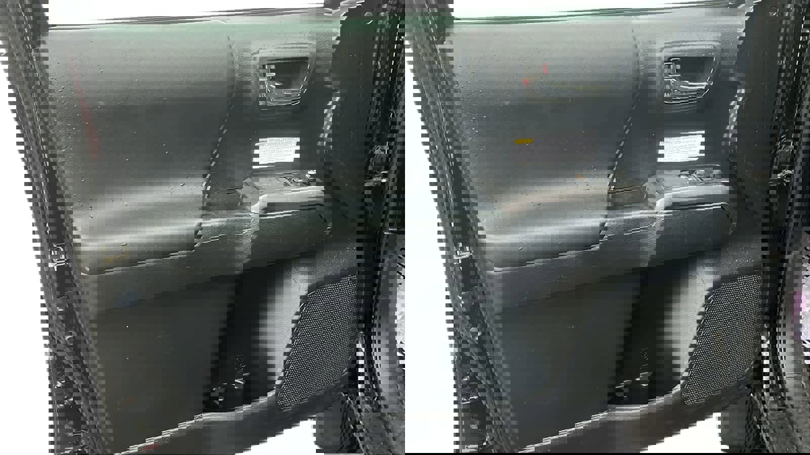 Used 2017 Toyota Tacoma TRD Off-Road image 9