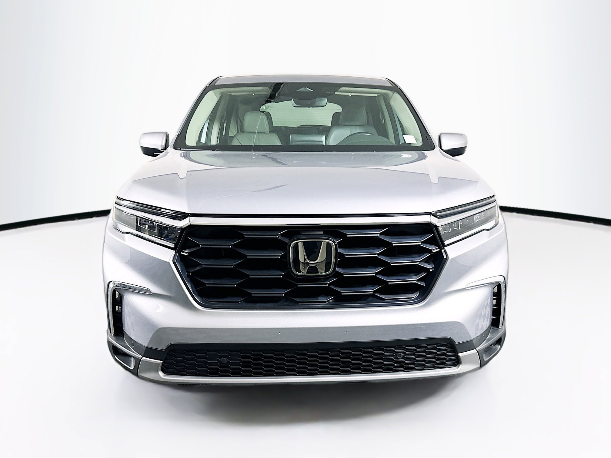 Used 2023 Honda Pilot EX-L image 2