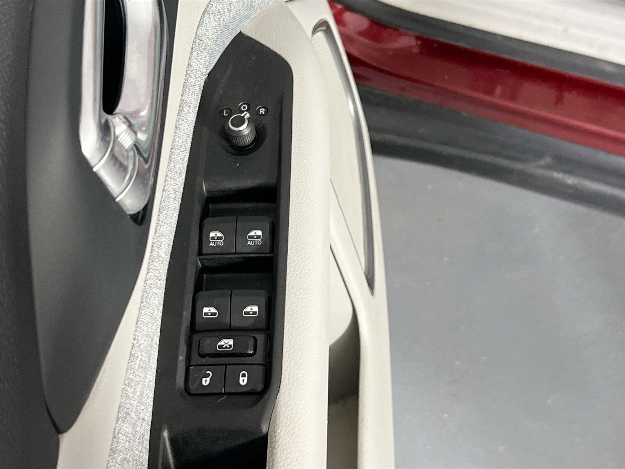 Used 2022 Jeep Compass Latitude AWD/4WD image 17