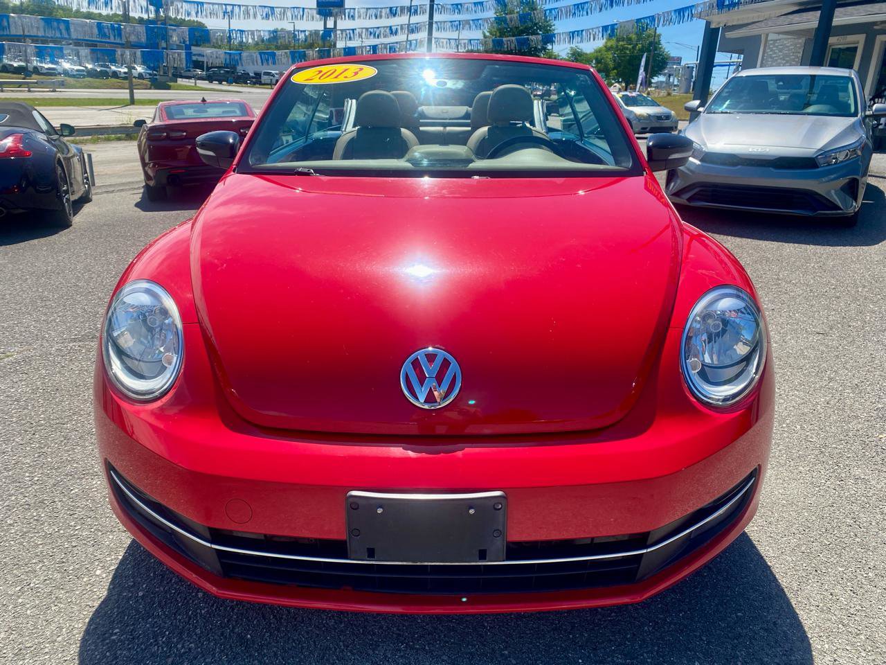 Used 2013 Volkswagen Beetle 2.0T FWD image 2