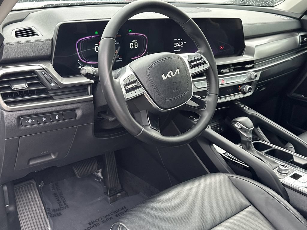 Certified 2023 Kia Telluride S w/ S Sunroof Package AWD/4WD image 23