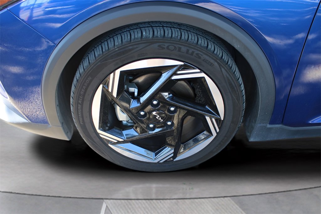 Used 2025 Kia K4 EX image 32