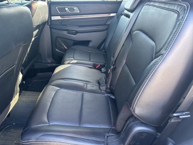 Used 2016 Ford Explorer Limited image 10