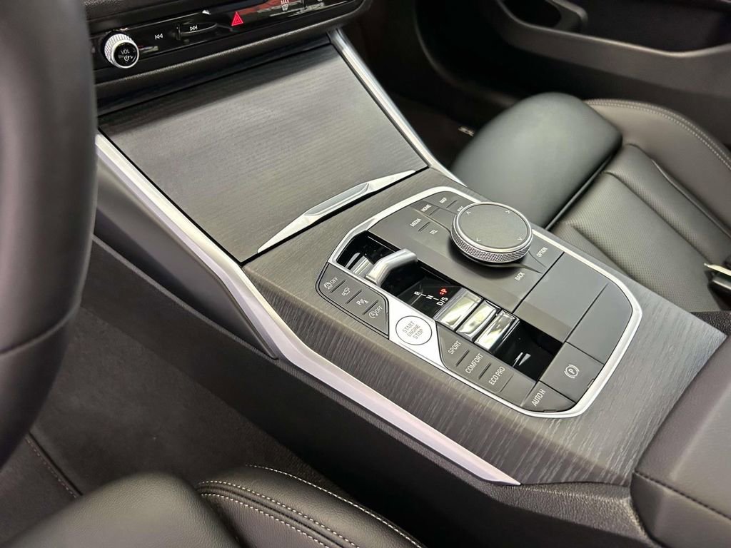 Used 2025 BMW M340i RWD image 22