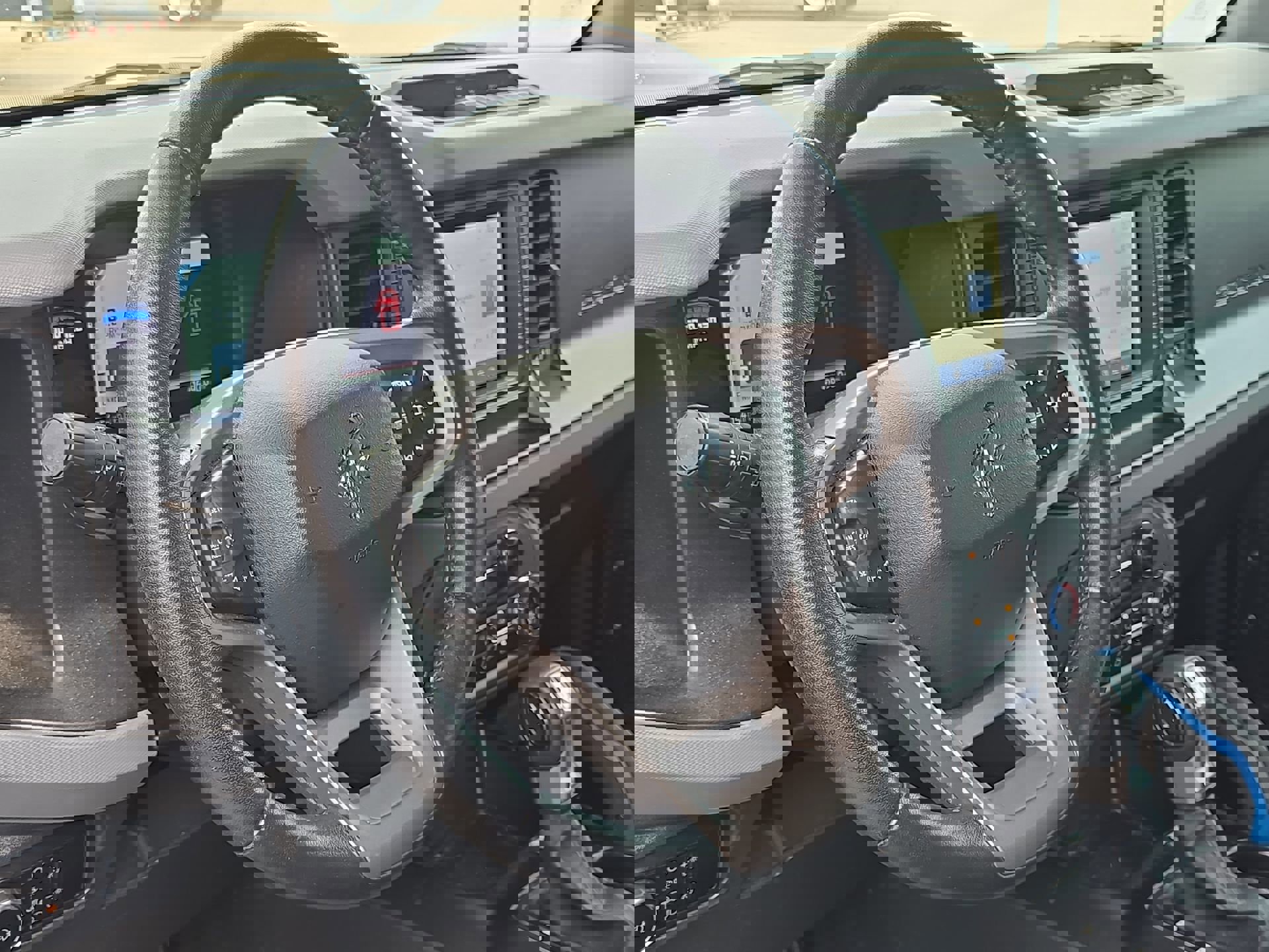 Used 2023 Ford Bronco Black Diamond image 12