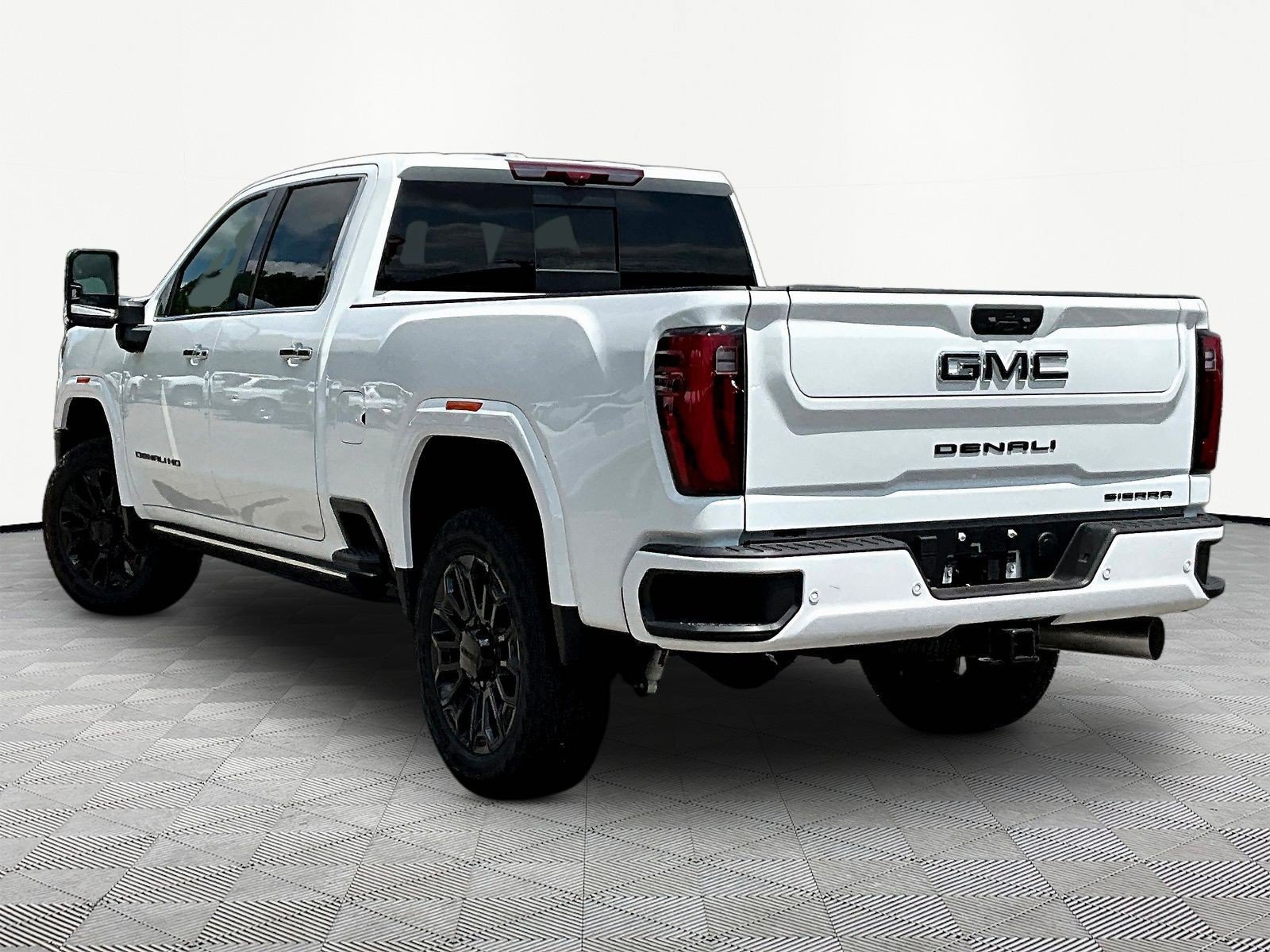 New 2026 GMC Sierra 2500 Denali w/ Denali Reserve Package AWD/4WD image 4
