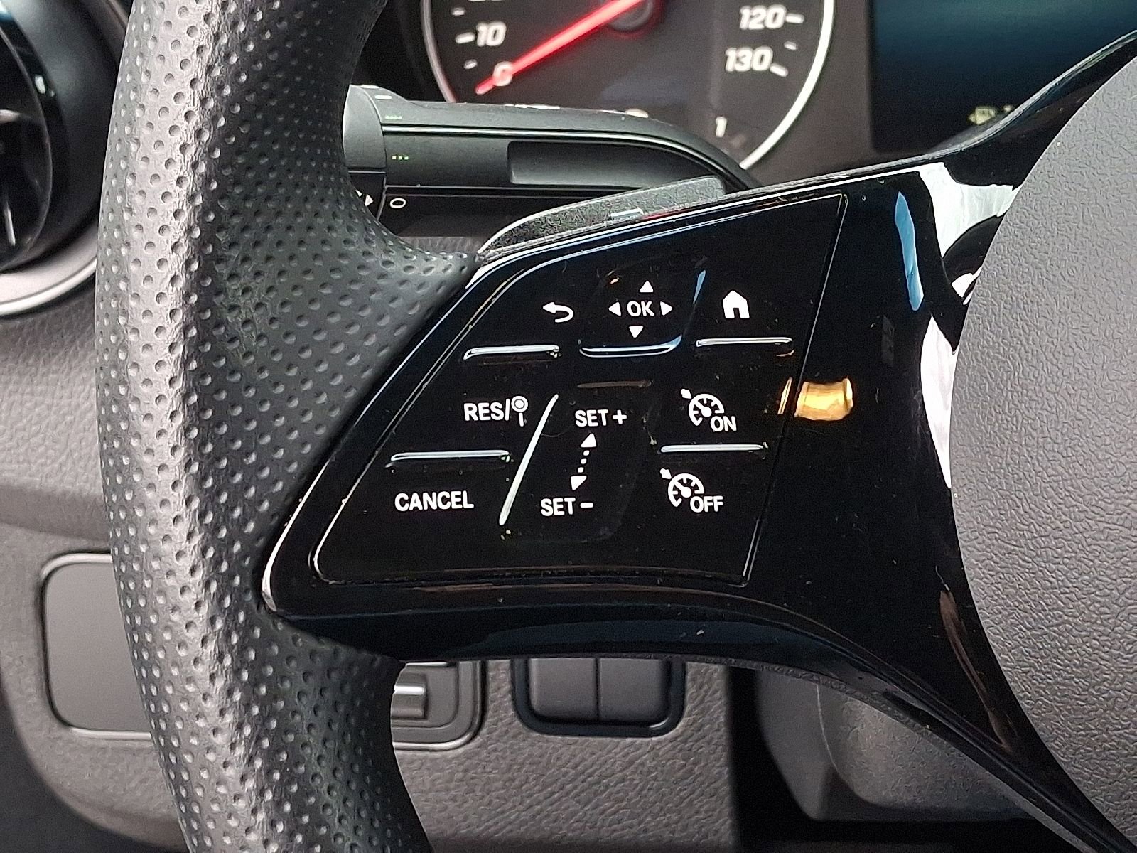 Used 2025 Mercedes-Benz Sprinter 2500 image 20