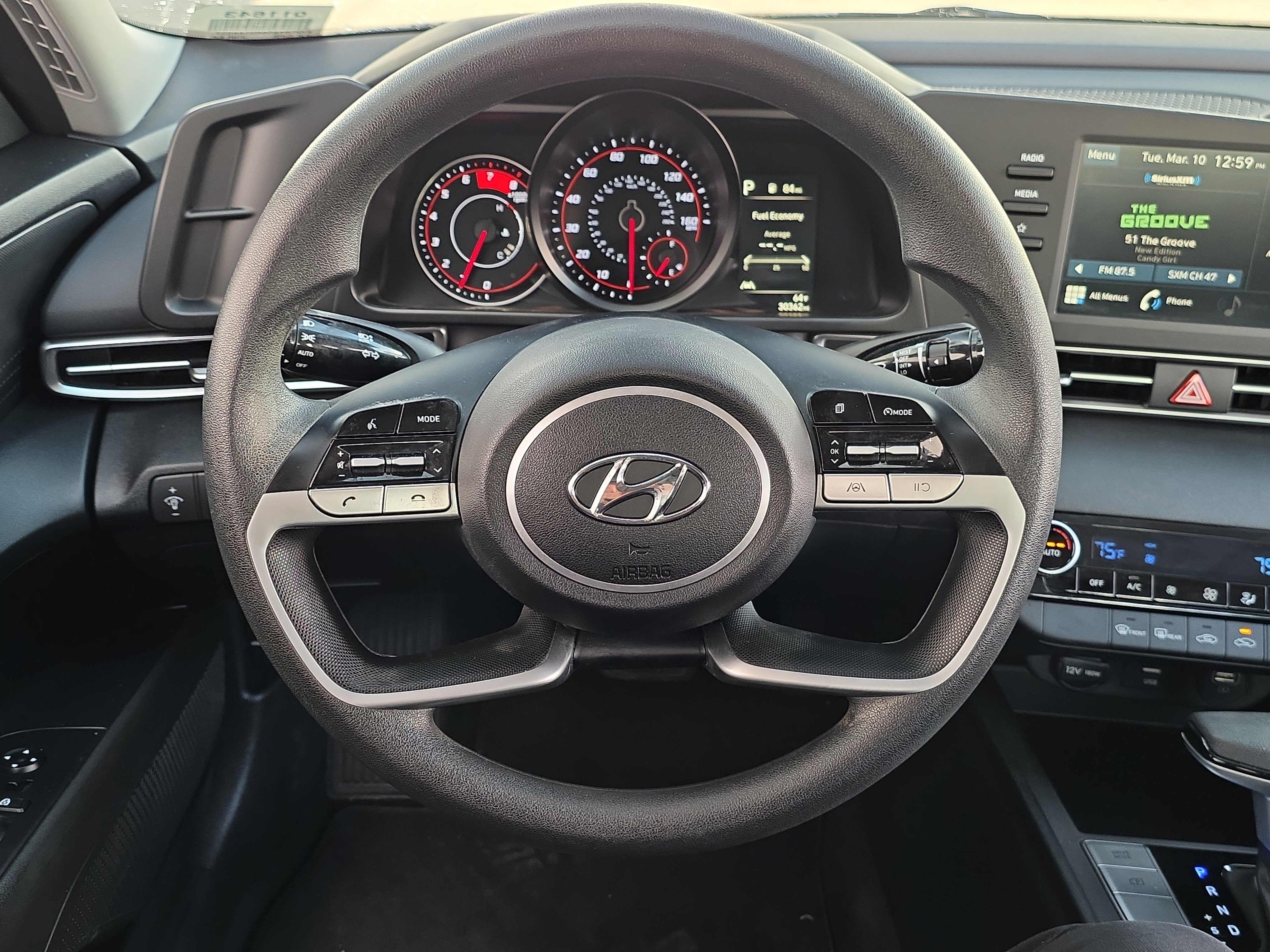 Used 2022 Hyundai Elantra SEL image 14