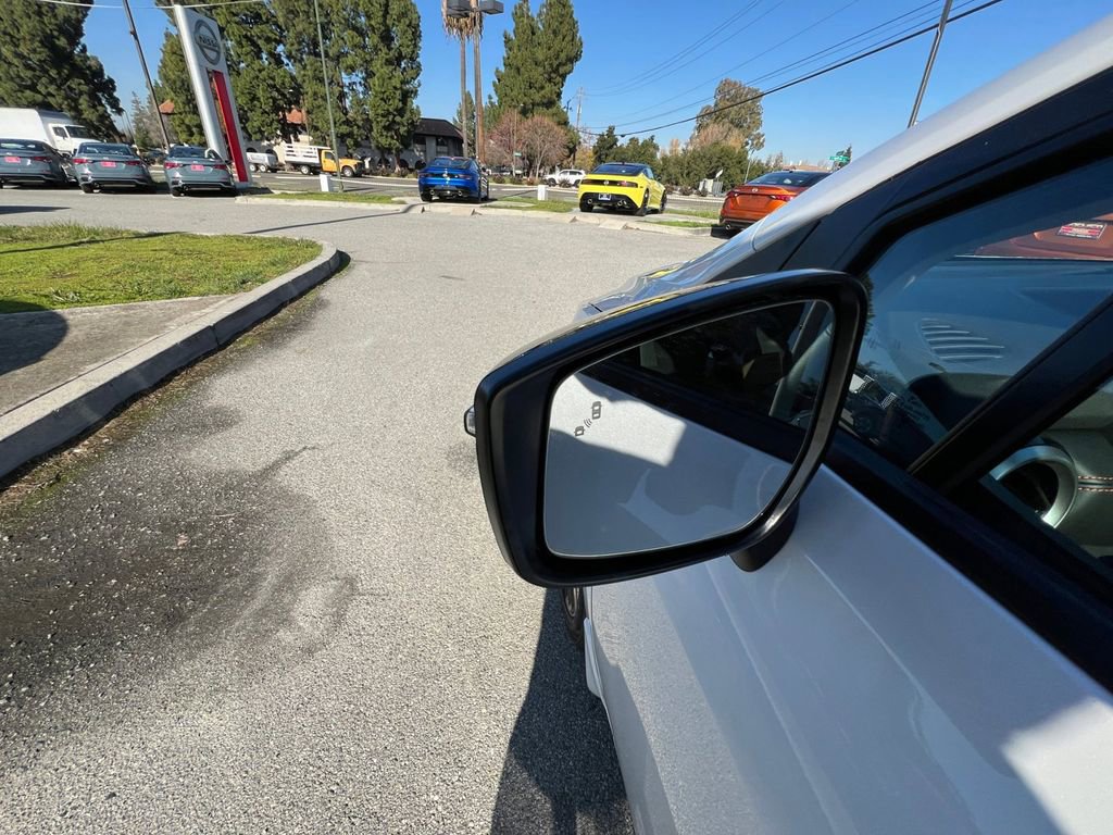 Certified 2025 Nissan Versa SR w/ Trunk Package image 36