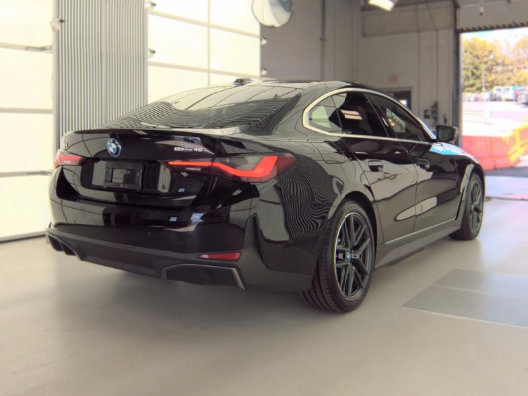 Used 2024 BMW i4 eDrive40 w/ Premium Package RWD image 2