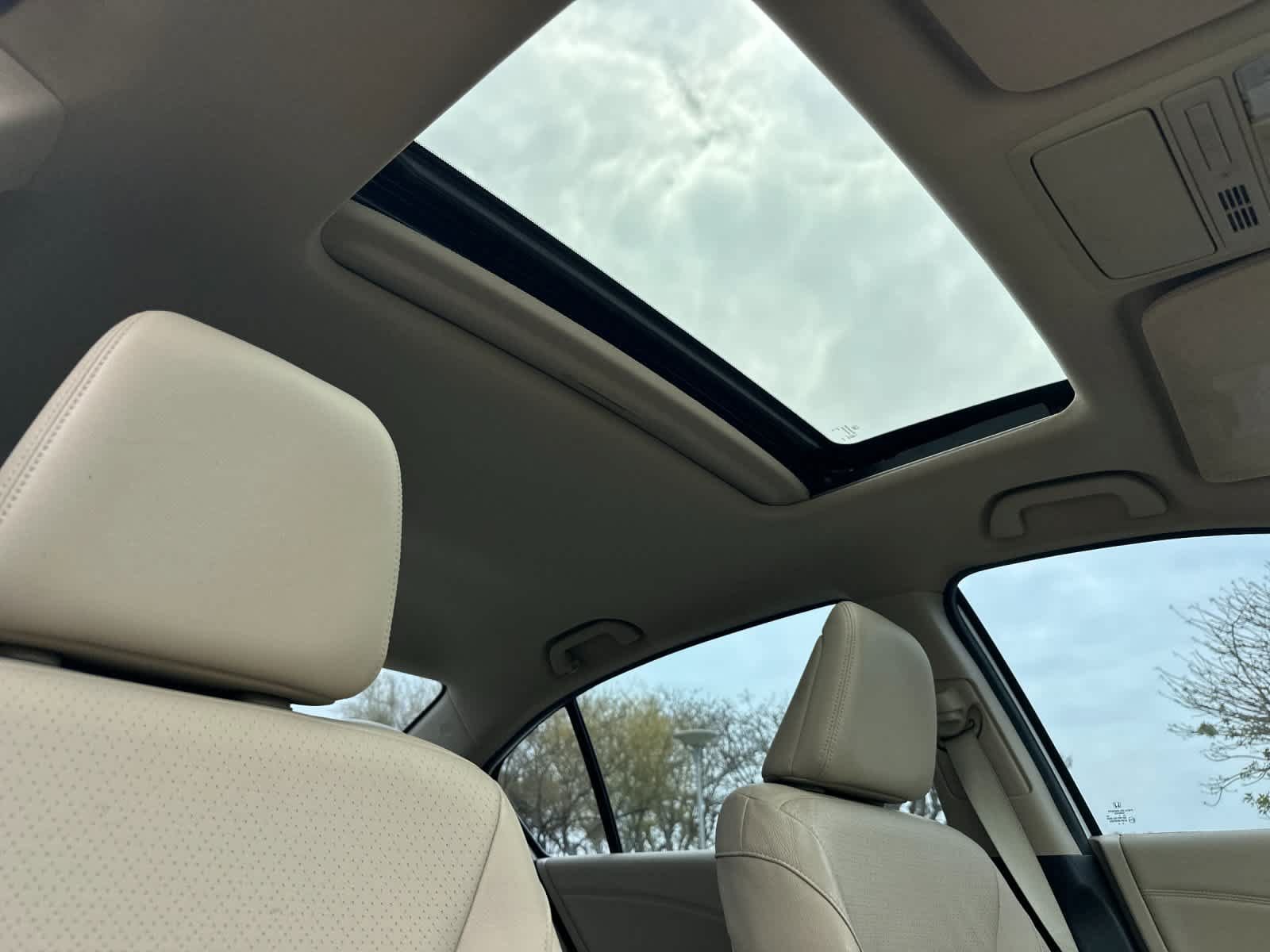 Used 2015 Honda Accord EX-L image 16
