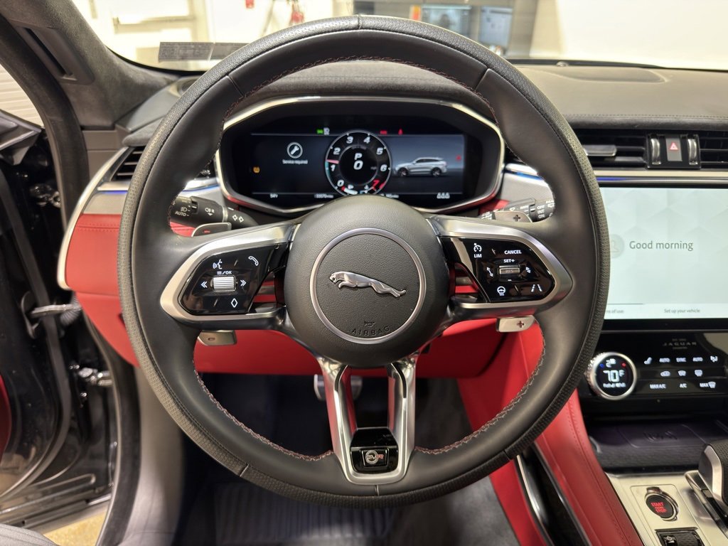 Used 2023 Jaguar F-PACE SVR image 14