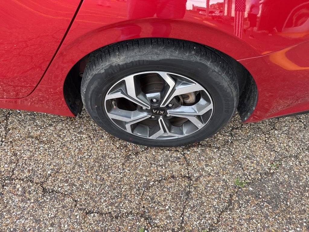 Used 2019 Kia Forte LXS image 11