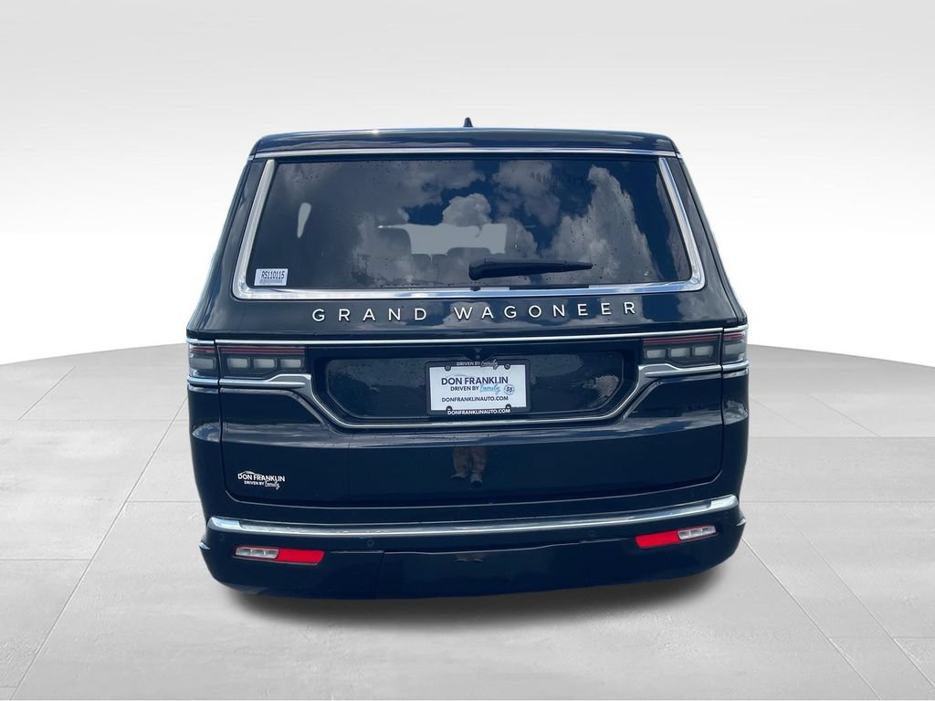 Used 2024 Jeep Grand Wagoneer L 4WD image 4