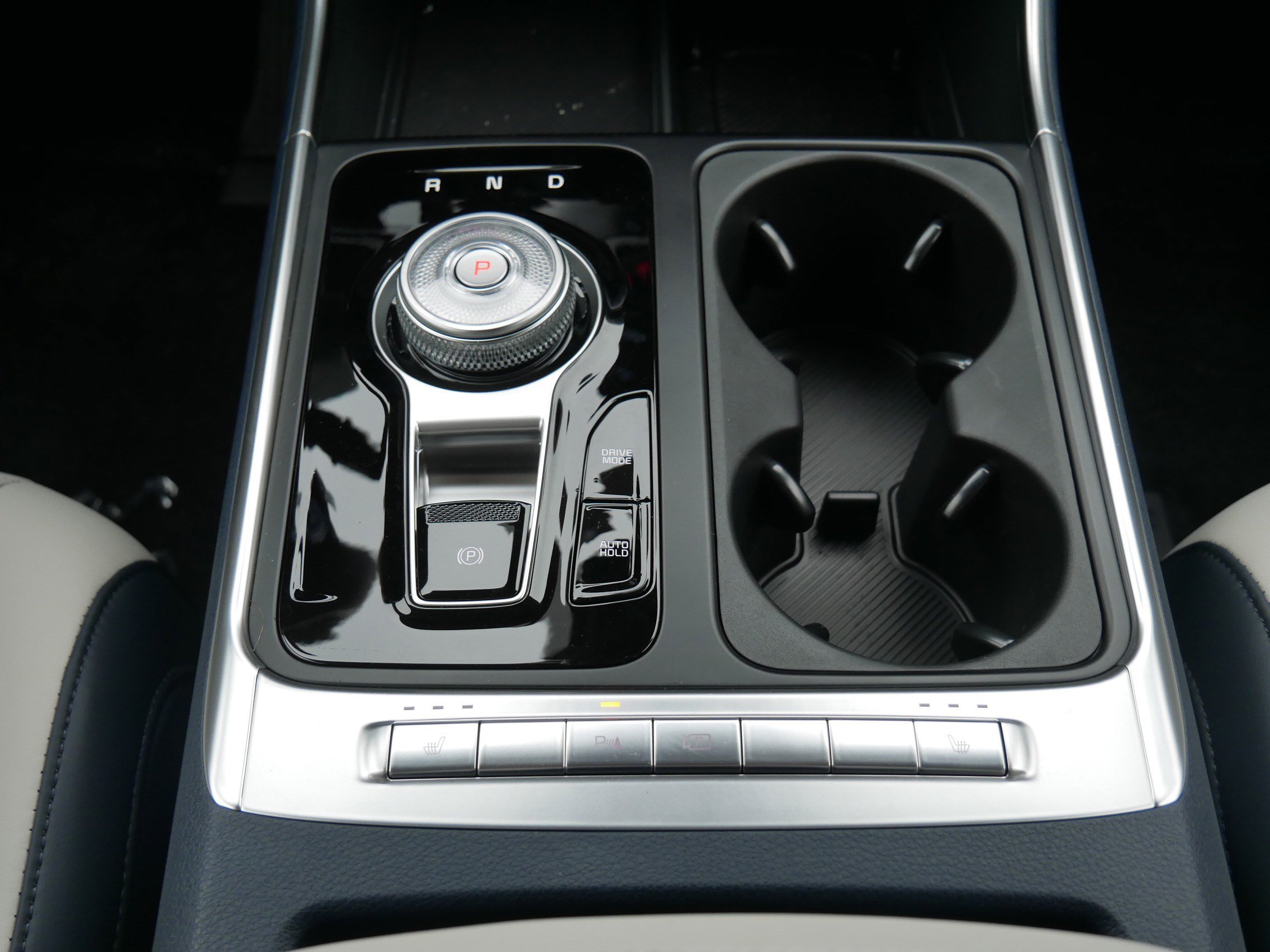 New 2026 Kia Carnival EX image 9