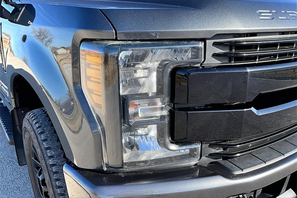 Used 2019 Ford F250 Lariat image 24