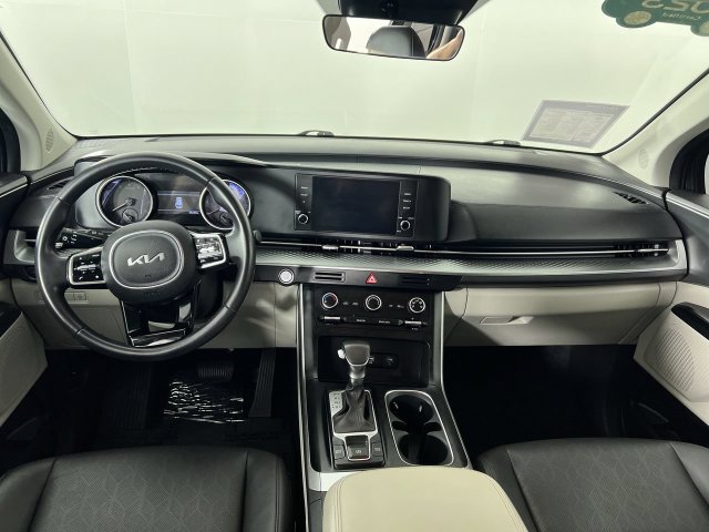 Used 2023 Kia Carnival LX FWD image 19