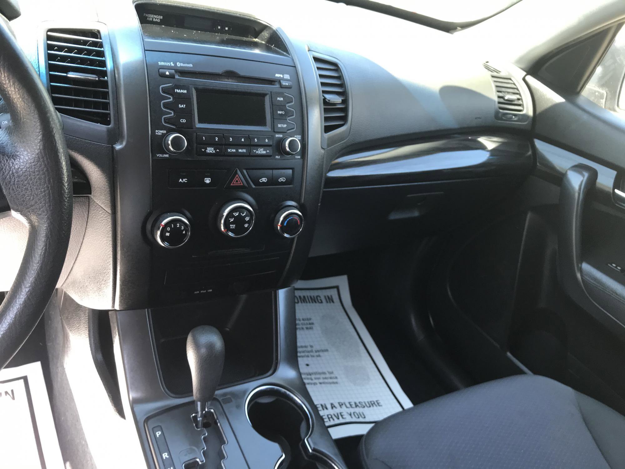 Used 2013 Kia Sorento LX image 13