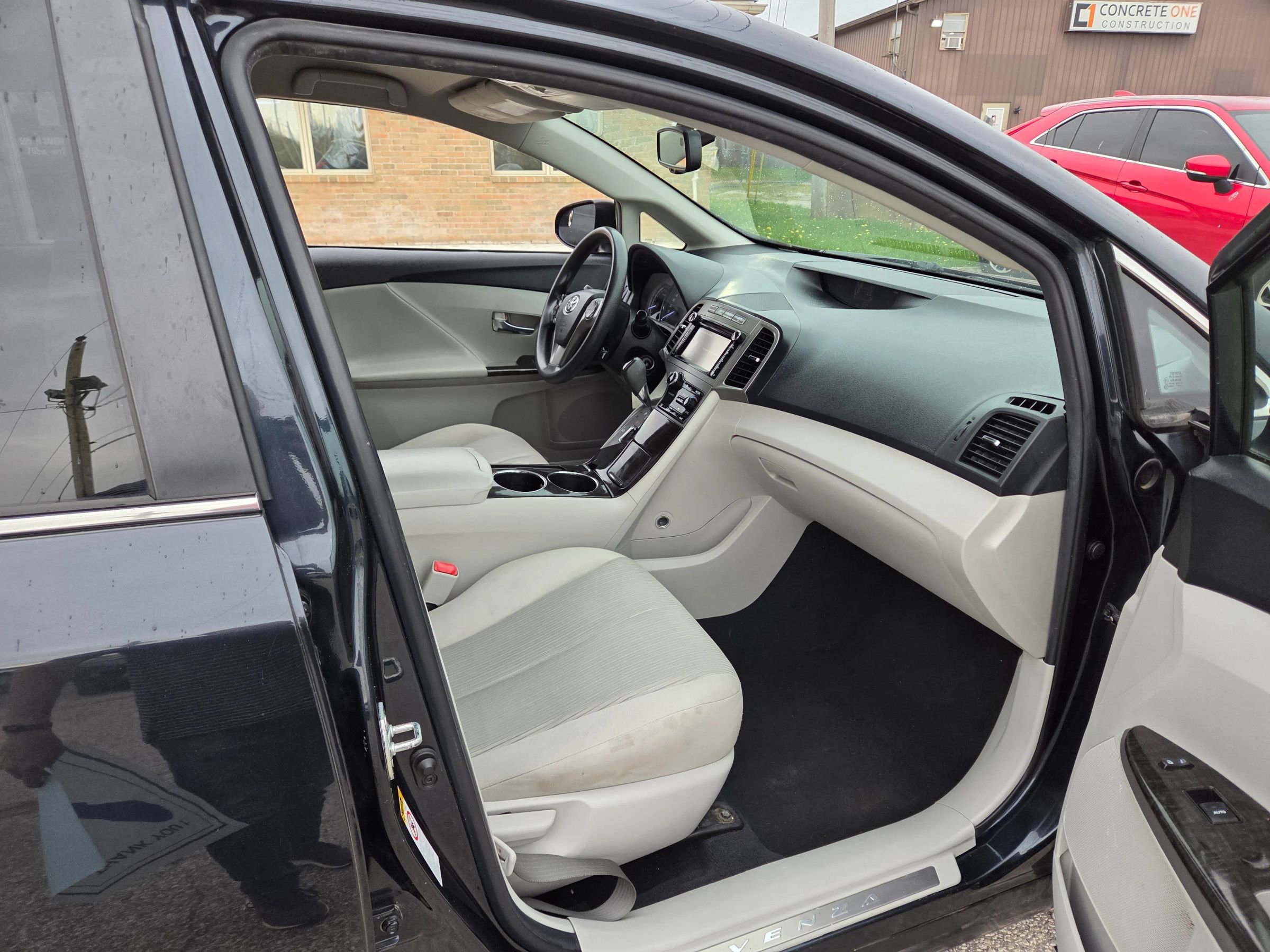 Used 2014 Toyota Venza LE w/ Tow Prep Package image 20