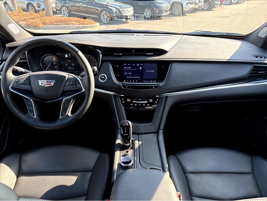 Certified 2025 Cadillac XT5 Premium Luxury image 8