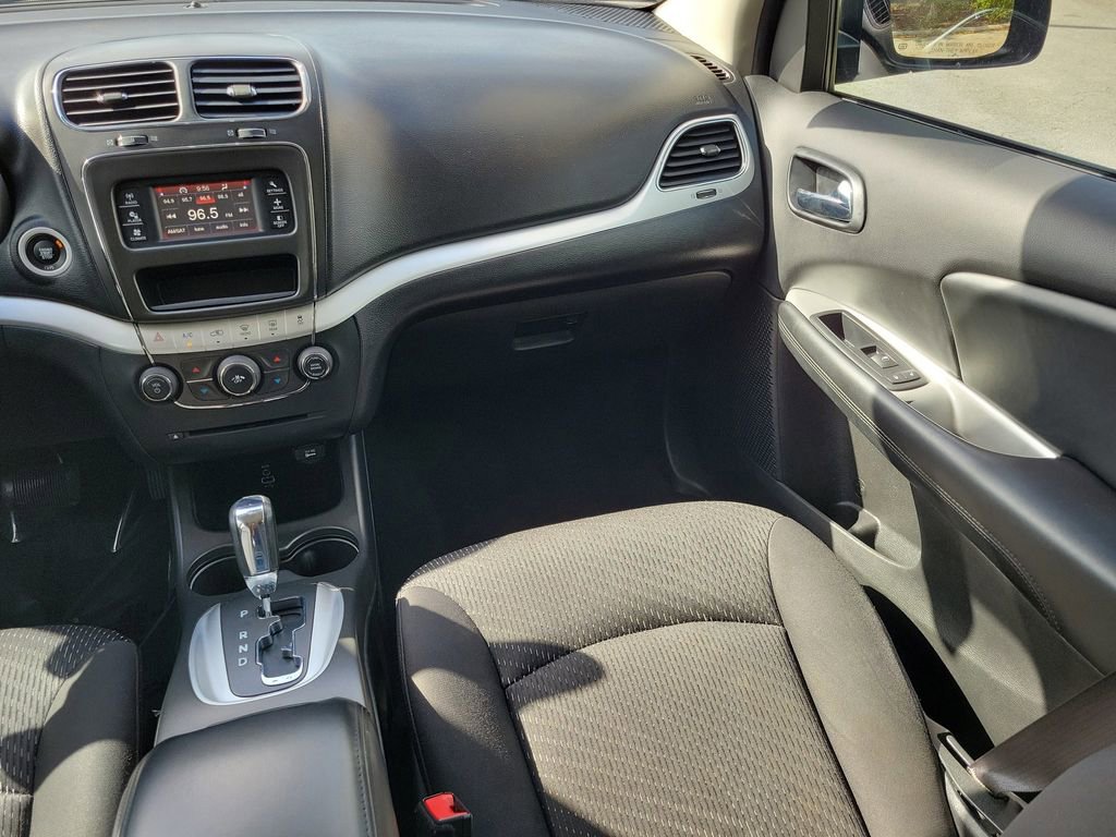 Used 2017 Dodge Journey Crossroad FWD image 21