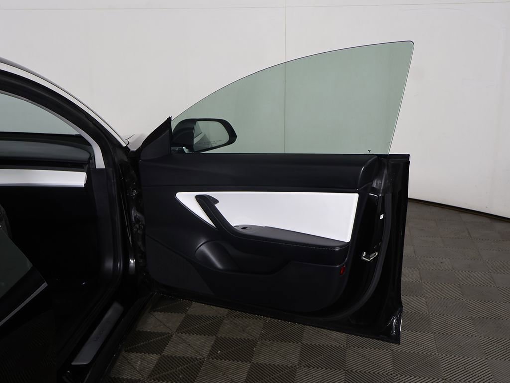 Used 2020 Tesla Model 3 Performance AWD/4WD image 22