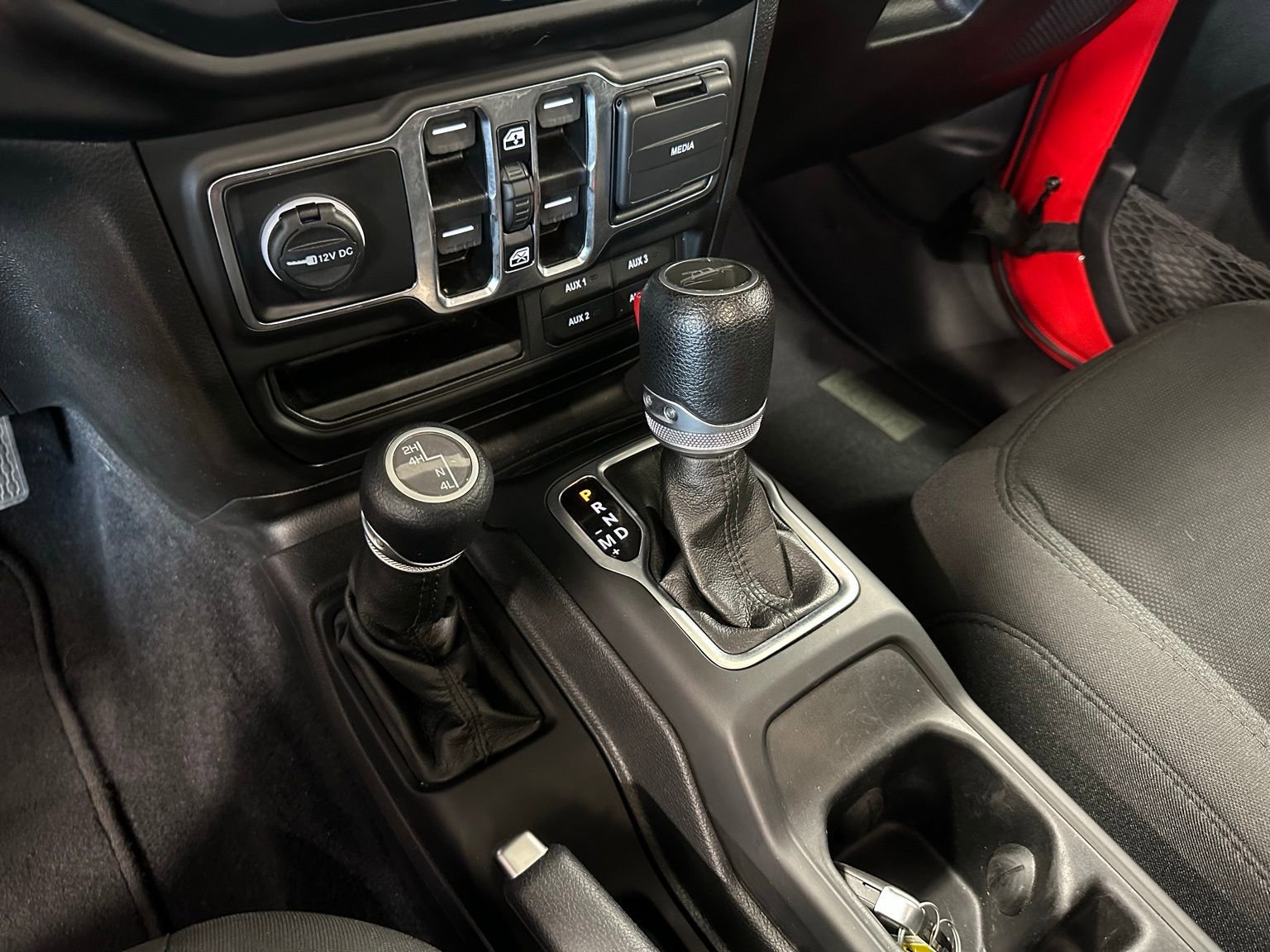 Used 2021 Jeep Gladiator Willys image 25