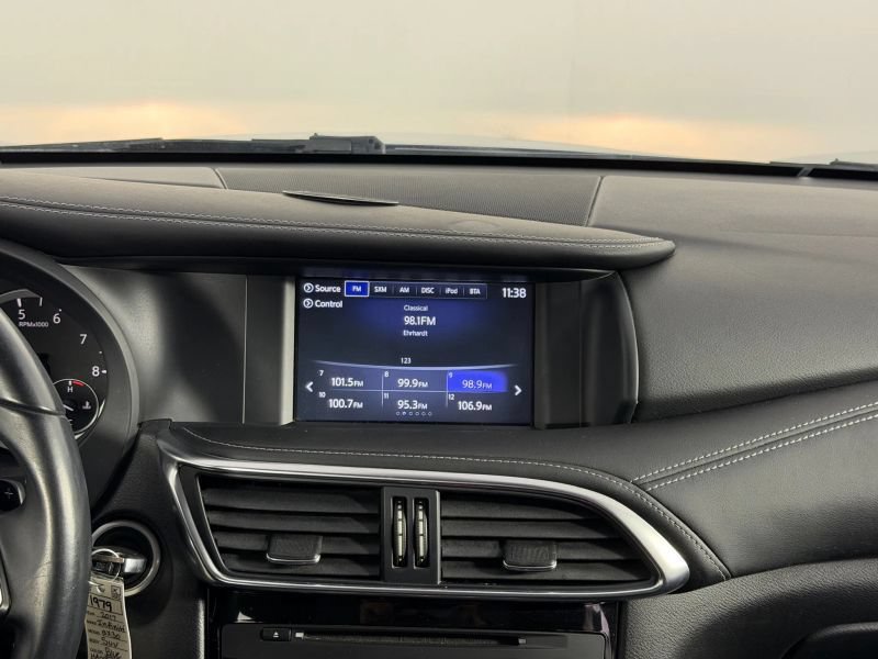 Used 2017 INFINITI QX30 FWD image 72