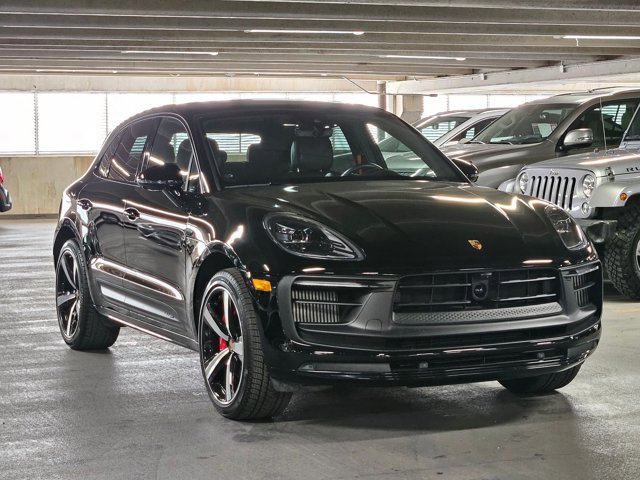 Used 2023 Porsche Macan GTS image 3